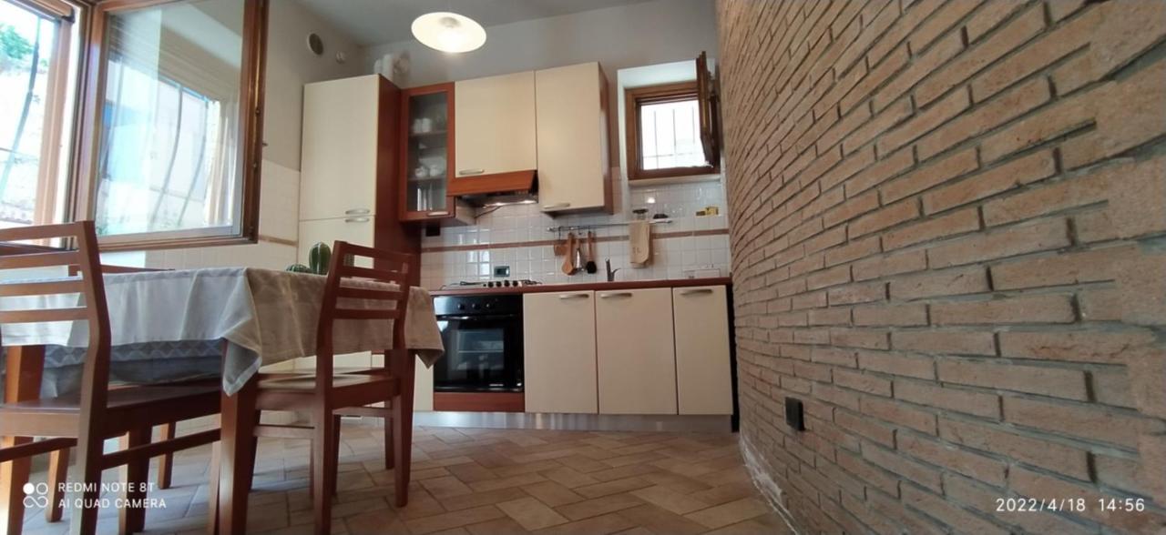 La Puteka Short Rent Nel Cuore Di 바스토 외부 사진
