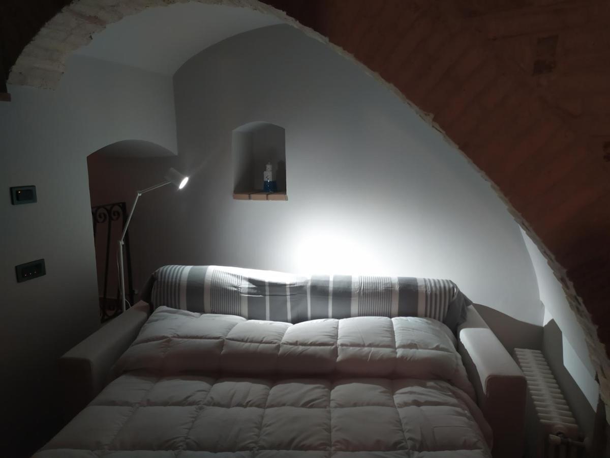 La Puteka Short Rent Nel Cuore Di 바스토 외부 사진