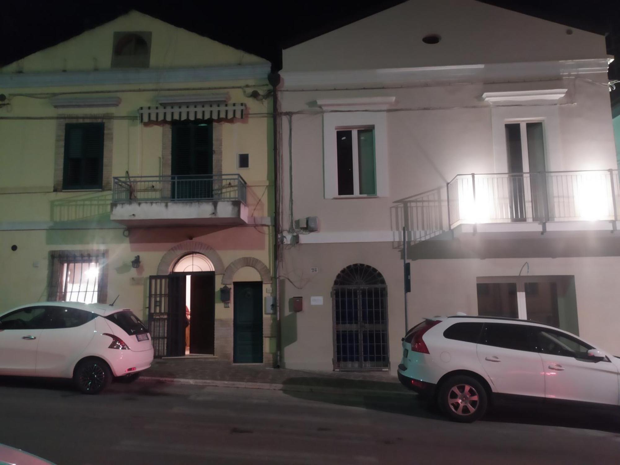 La Puteka Short Rent Nel Cuore Di 바스토 외부 사진